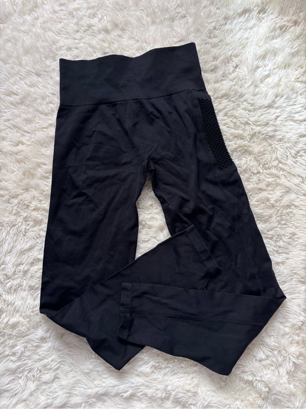 PINK Victoria's Secret Black High-Waist Mesh Side Pocket Leggings